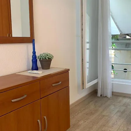 Leut Apartman Drasnice