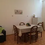 Leut Lägenhet Drasnice